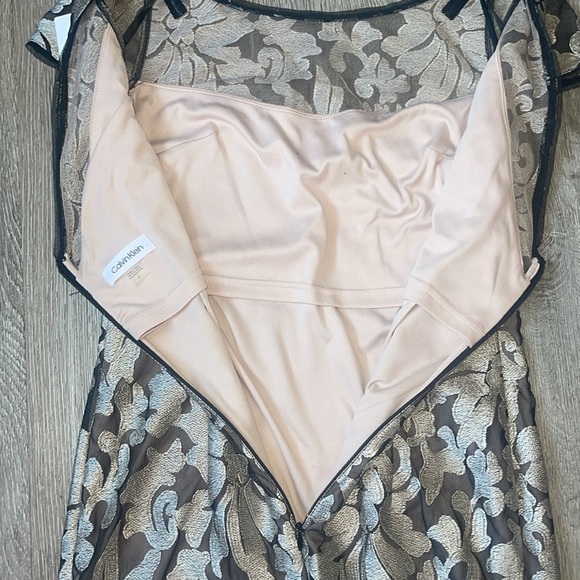 New Calvin Klein Silver Sheath Puff Sleeve Mini Dress embroidered mesh size 2 - Picture 10 of 10